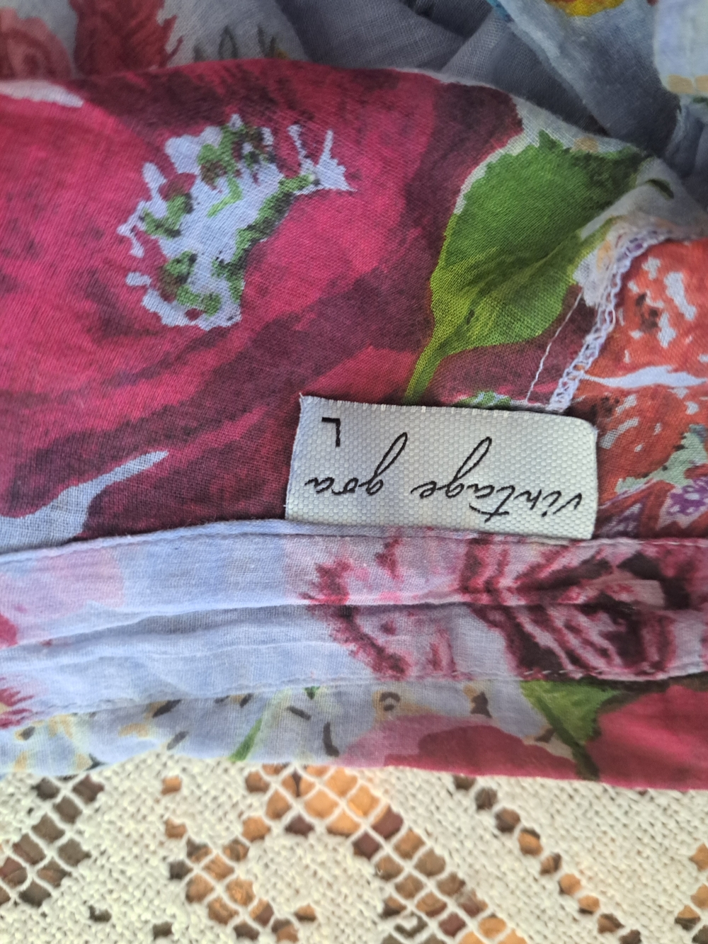 Vintage Gora L gauzy Patchwork Floral Shirt Boho - Picture 5 of 5